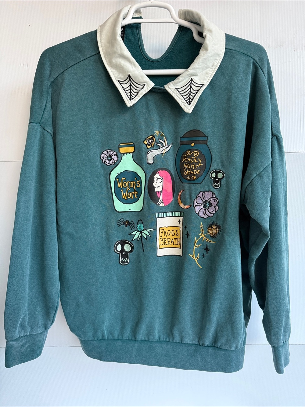 DISNEY HER UNIVERSE NIGHTMARE BEFORE CHRISTMAS SWEATSHIRT SALLY NBC SIZE XL JACK